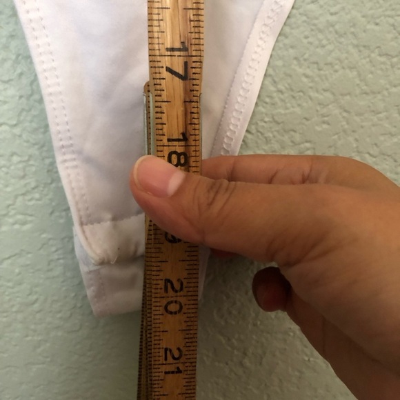 WEAREVER White Long Sleeve Bodysuit Medium Stretches - Picture 5 of 7